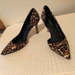WHITE HOUSE BLACK MARKET PUMPS HEELS LEOPARD SZ 9